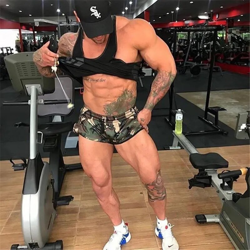 New Men Fitness Bodybuilding Shorts Man Summer Gyms Workout Male Breathable Mesh Quick Dry Sportswear Jogger Running Short Pants